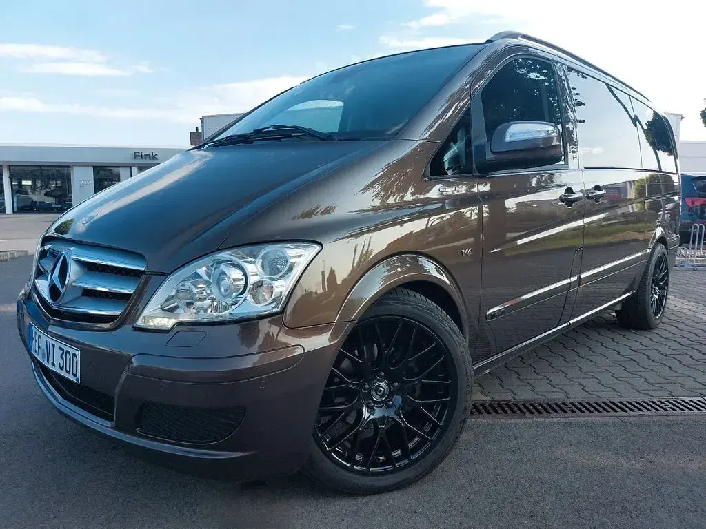 Gebraucht Mercedes Viano Edition 224 PS (164 kW) 2011 Braun Van / Kleinbus