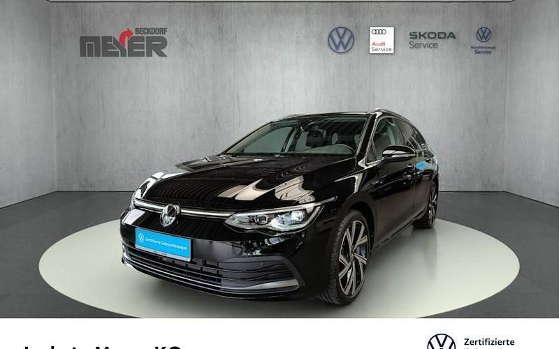 Grenadillschwarz Gebraucht 2024 VW Golf VIII Style Kombi | 24.990 € (Guter Preis) - Bild 1/4