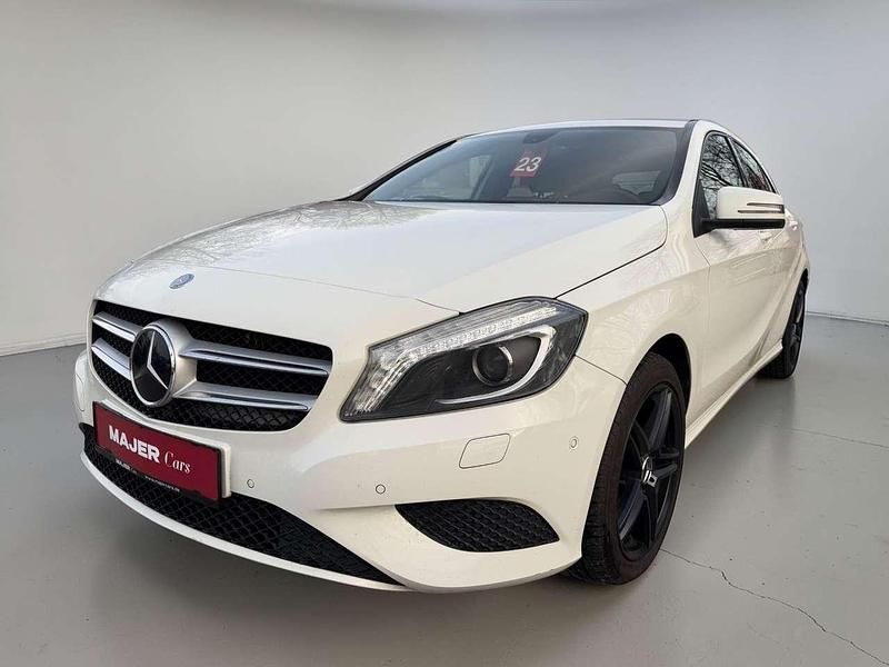 Gebraucht Mercedes A200 136 PS (100 kW) 2014 Weiß Limousine