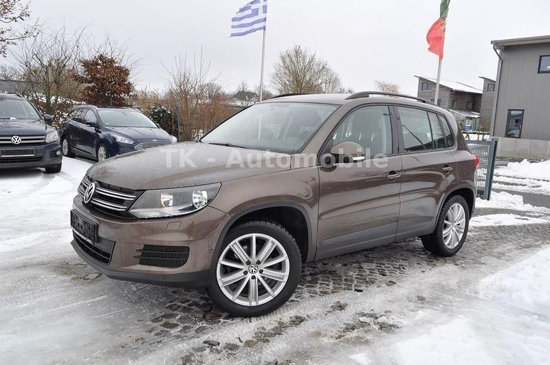 Braun Gebraucht 2012 VW Tiguan Trendline SUV | 9.980 € (Fairer Preis) - Bild 1/4