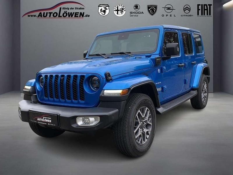 Blau Neu 2025 Jeep Wrangler Sahara SUV | 77.777 € (Etwas zu teuer) - Bild 1/4