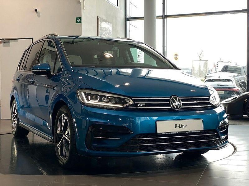 Gebraucht VW Touran Highline 150 PS (110 kW) 2020 Blau Van / Kleinbus