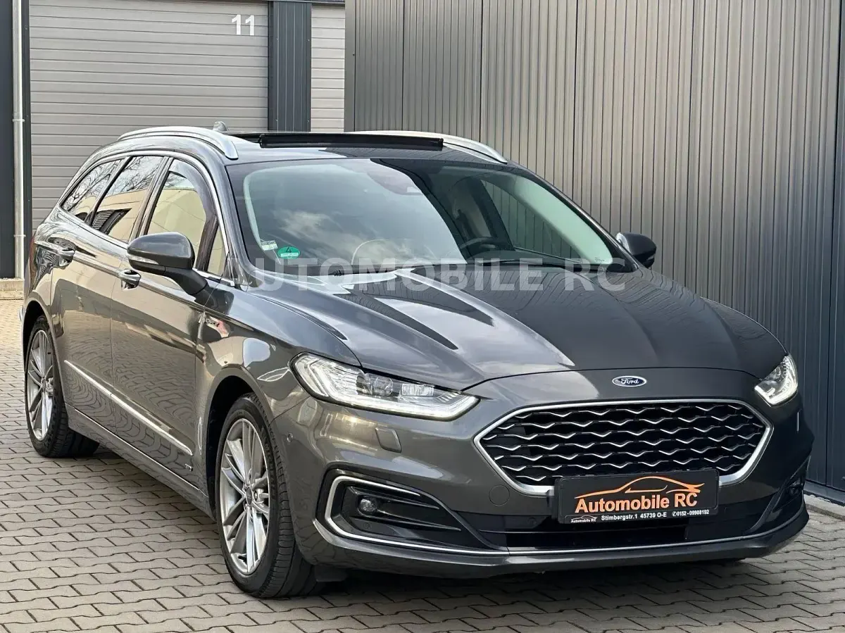 Używany Ford Mondeo Vignale 190 KM (139 kW) 2021 Szary Kombi