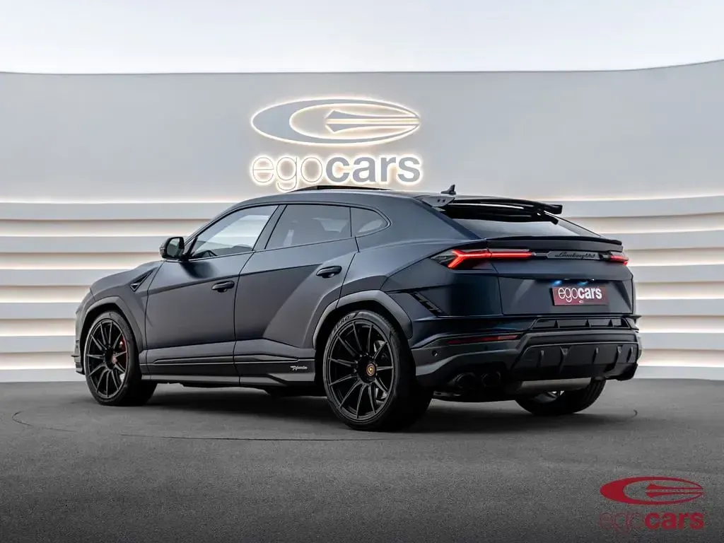 Usata Lamborghini Urus 666 CV (489 kW) 2024 Blu SUV