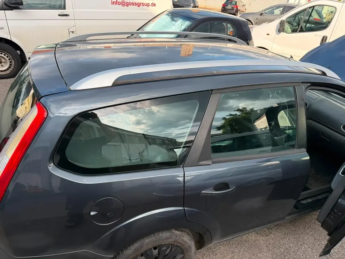 Gebraucht Ford Focus 109 PS (80 kW) 2009 Grau Limousine