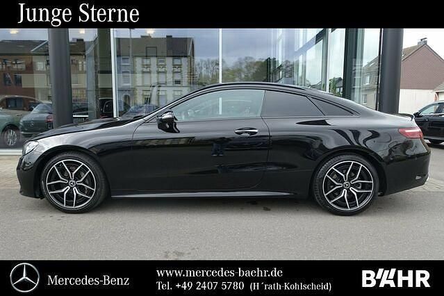 Gebraucht Mercedes E200 AMG 197 PS (144 kW) 2023 Lack obsidianschwarz (metallic) Coupé