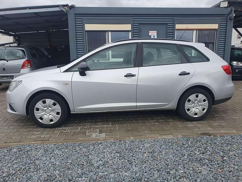Gebraucht Seat Ibiza ST Reference 75 PS (55 kW) 2016 Eissilber/estrella silver Kombi