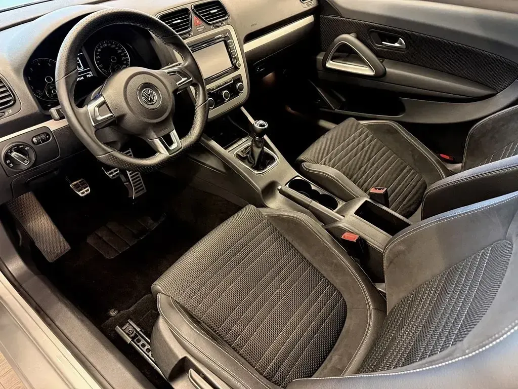 Gebraucht VW Scirocco 122 PS (89 kW) 2012 Reflexsilber Coupé