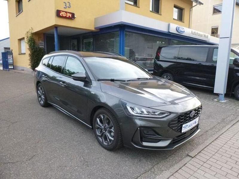 Magneticgrau Gebraucht 2024 Ford Focus ST-Line X Kombi | 28.690 € (Guter Preis) - Bild 1/4