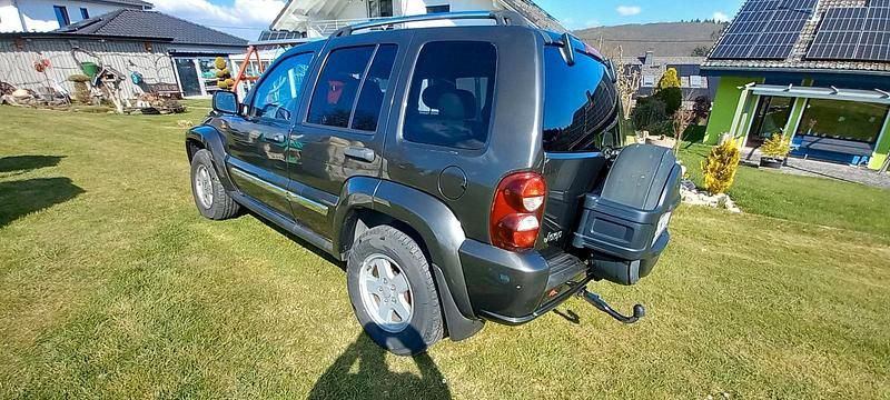 Gebraucht Jeep Cherokee 163 PS (119 kW) 2005 Braun SUV