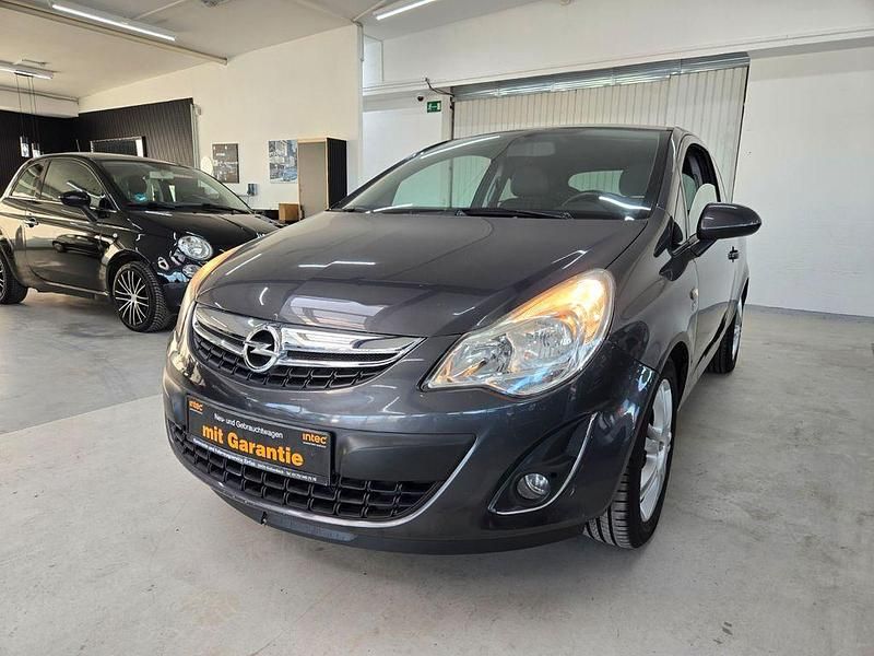 Gebraucht Opel Corsa Color Edition 87 PS (63 kW) 2012 Grau Kleinwagen
