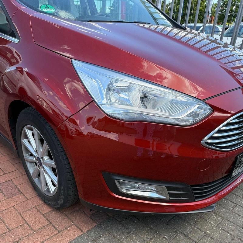 Andere farben Gebraucht 2017 Ford C-MAX Van / Kleinbus | 10.900 € (Guter Preis) - Bild 1/4
