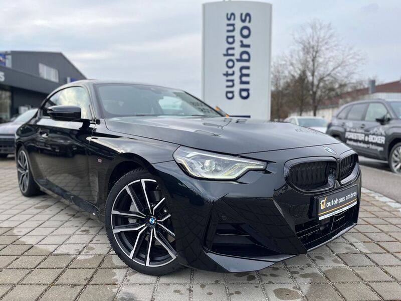 Black sapphire metallic Gebraucht 2023 BMW 230 M Sport Coupé | 44.690 € (Fairer Preis) - Bild 1/4