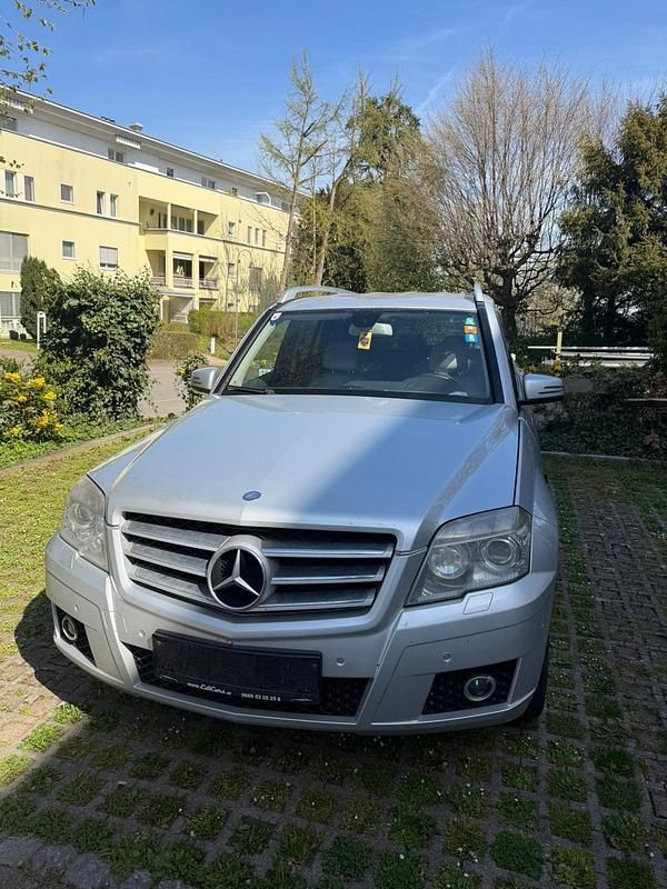 Gebraucht Mercedes GLK320 224 PS (164 kW) 2008 Silber SUV