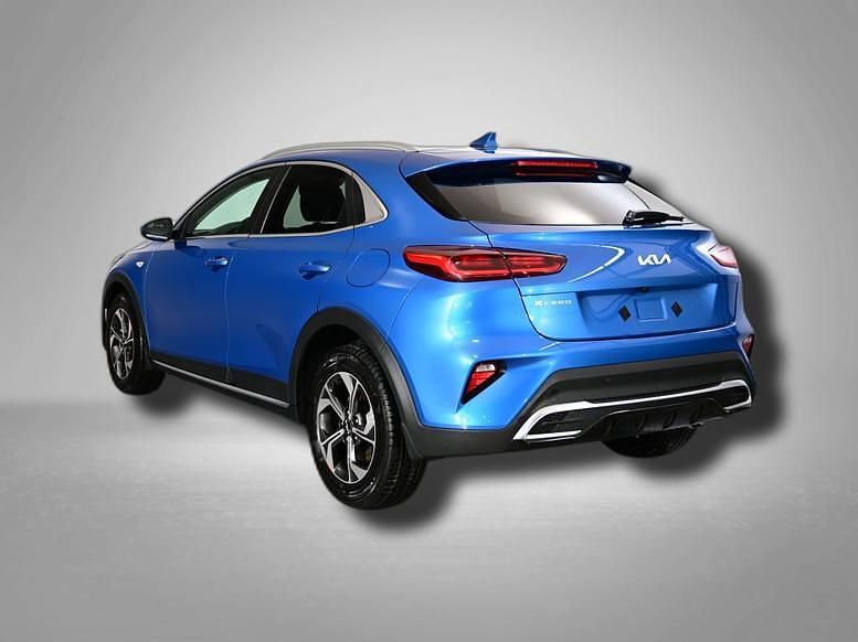 Neu Kia XCeed 116 PS (85 kW) 2025 Blue flame metallic SUV