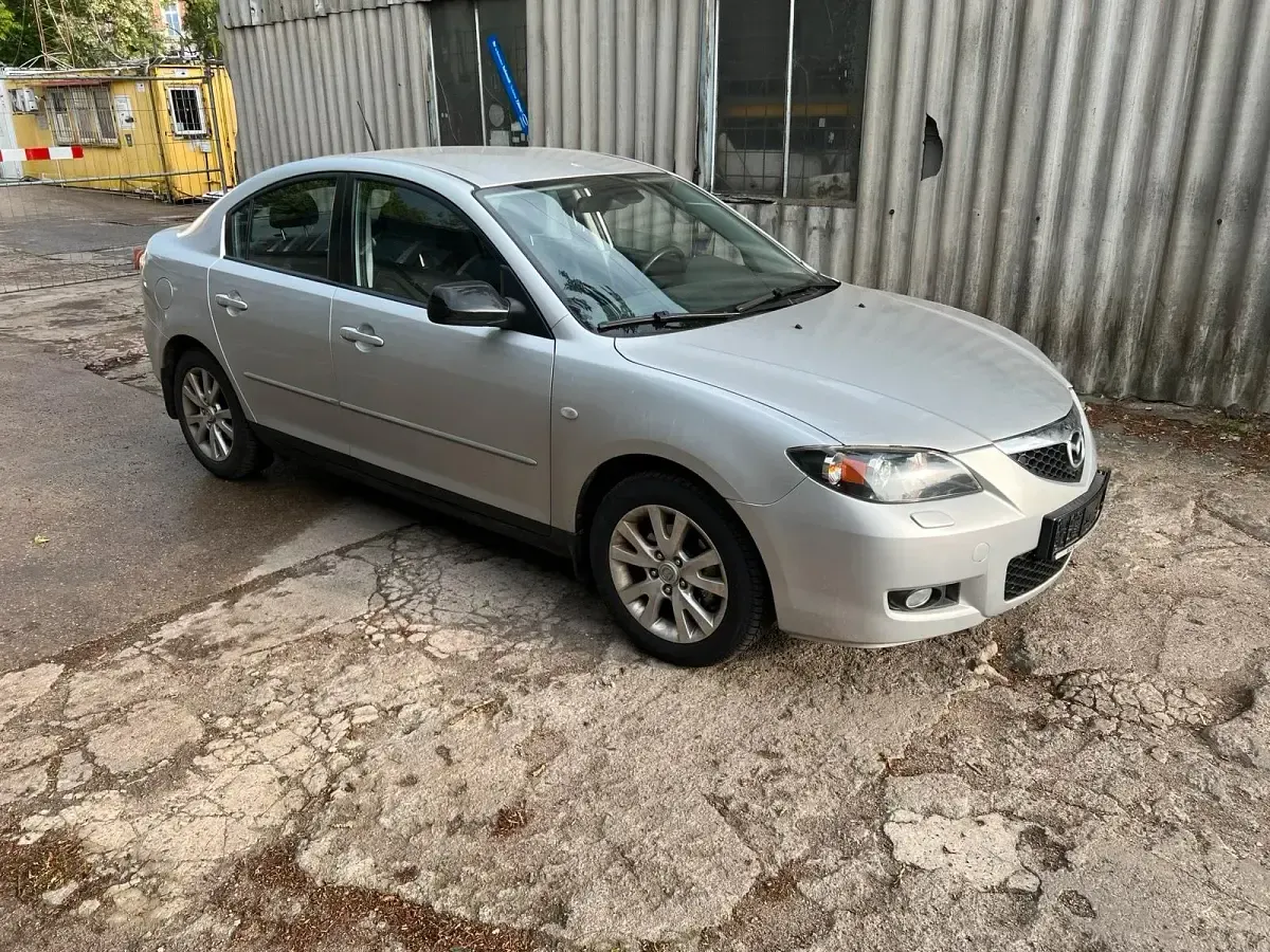 Gebraucht Mazda 3 105 PS (77 kW) 2008 Silber Limousine