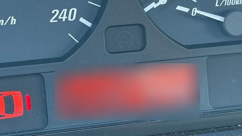 Gebraucht BMW 318 Cabriolet 150 PS (110 kW) 2006 Silber Cabrio