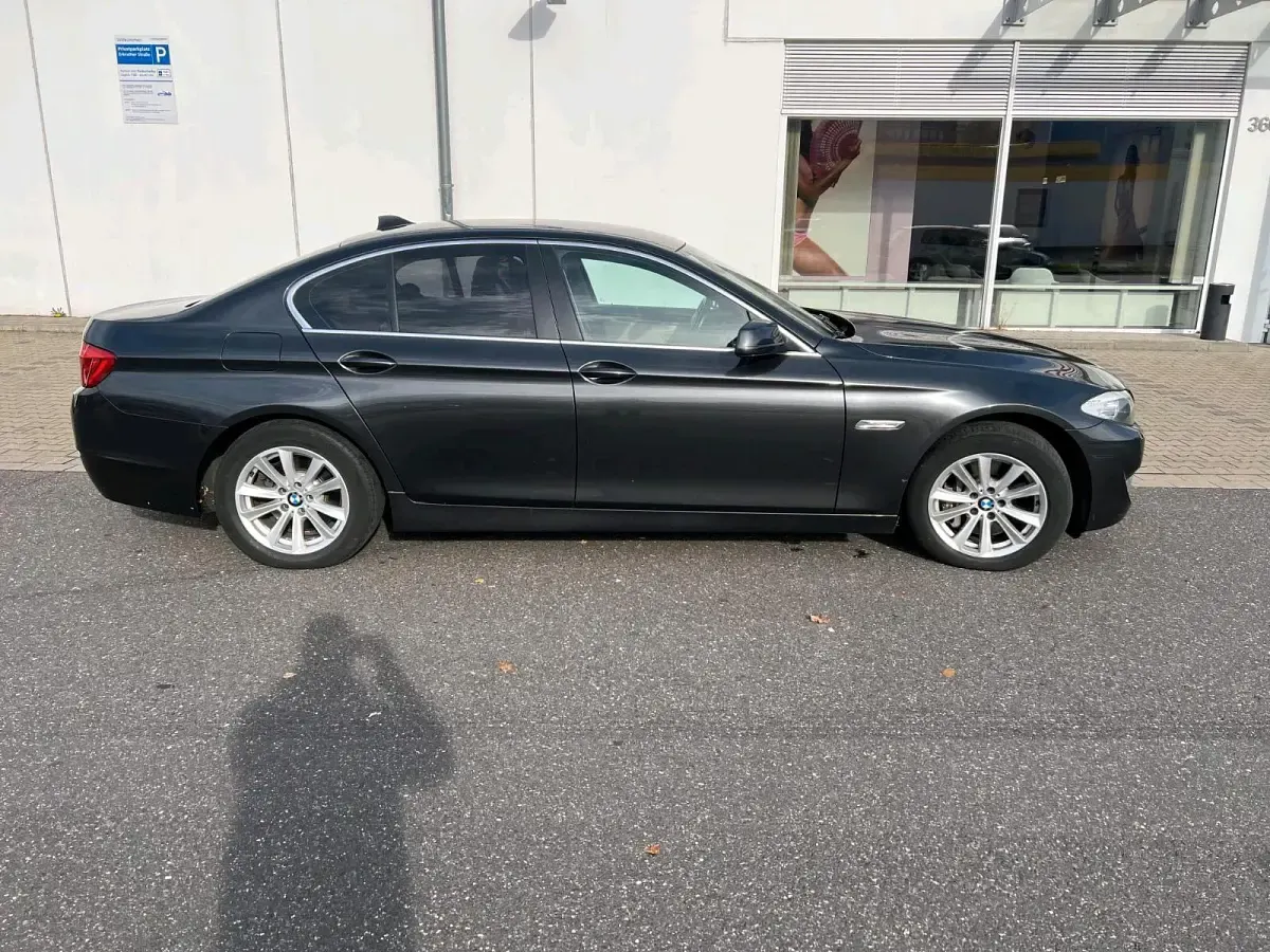 Gebraucht BMW 525 204 PS (150 kW) 2010 Grau Limousine