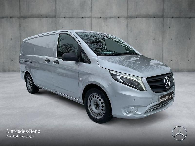 Gebraucht Mercedes Vito 190 PS (139 kW) 2021 Silber Van