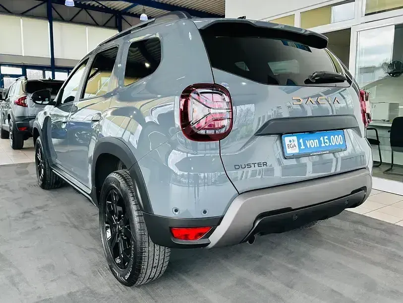 Gebraucht Dacia Duster Extreme 150 PS (110 kW) 2024 Grau SUV