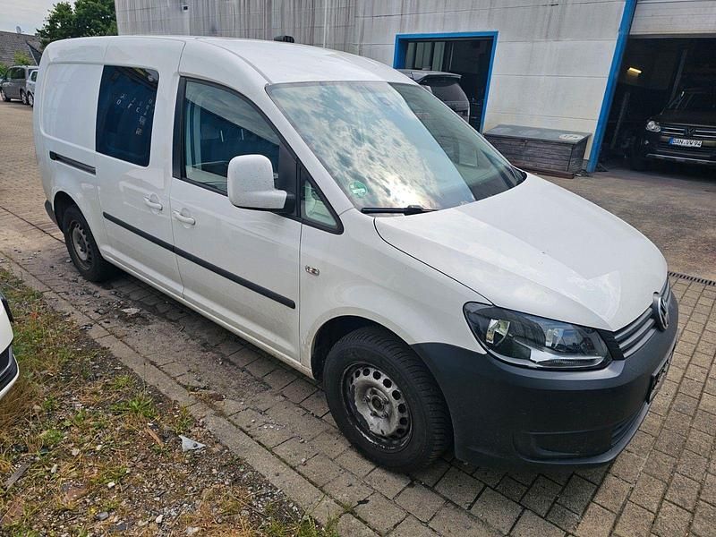 Weiß Gebraucht 2015 VW Caddy Maxi Trendline Van / Kleinbus | 9.499 € (Superpreis) - Bild 1/3