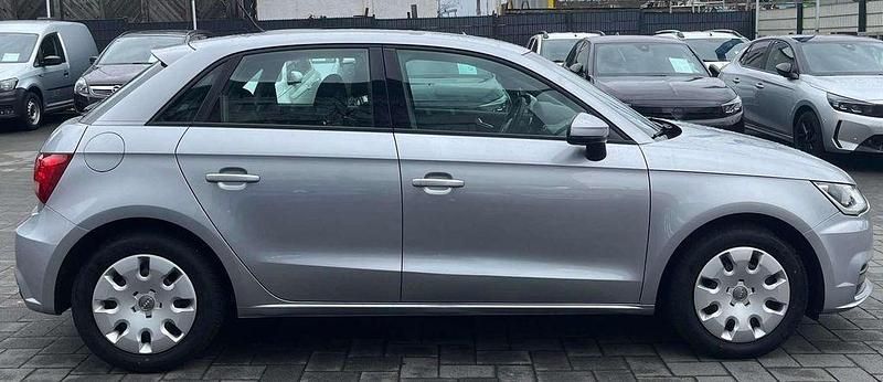 Gebraucht Audi A1 Sport 95 PS (69 kW) 2015 Grau Kleinwagen