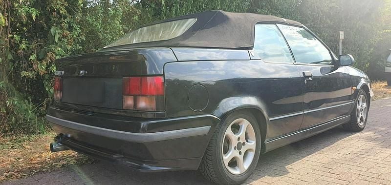 Second-hand Renault 19 90 CP (66 kW) 1992 Negru Hatchback