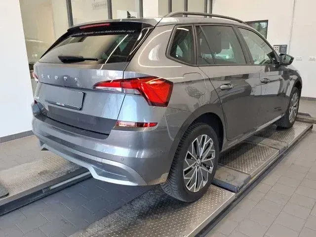 Gebraucht Skoda Kamiq Tour 110 PS (80 kW) 2023 Graphitegrau metallic SUV