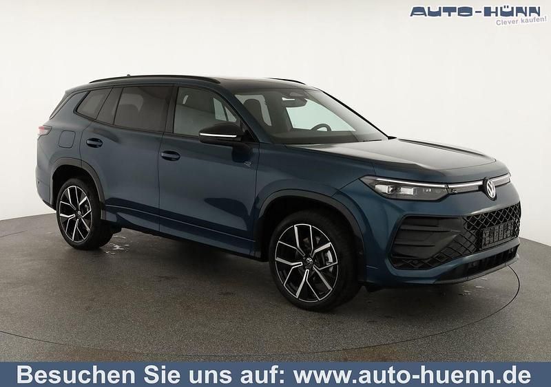 Nightshade blue metallic Neu 2025 VW Tayron R-line SUV | 56.995 € (Superpreis) - Bild 1/4