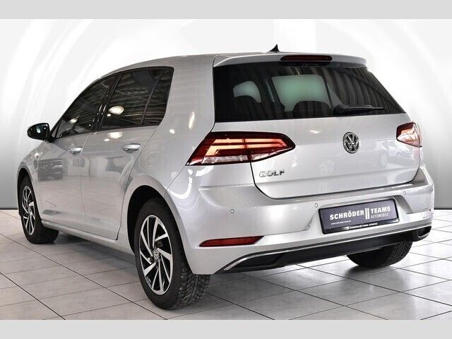 Gebraucht VW Golf VII Comfortline 116 PS (85 kW) 2019 Silber Limousine