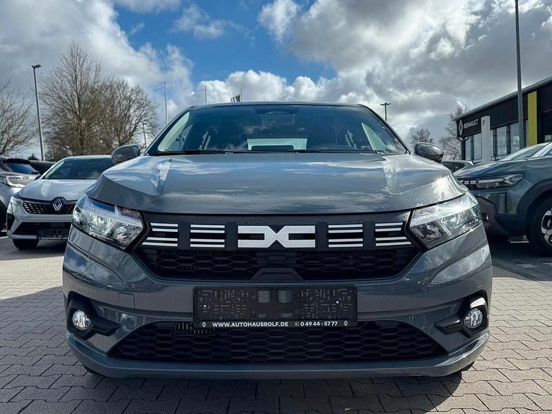 Gebraucht Dacia Sandero Expression 91 PS (66 kW) 2025 Grau Limousine