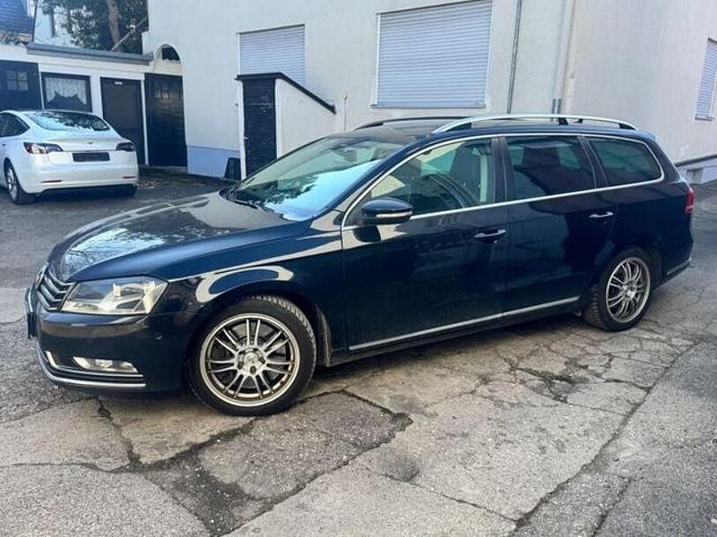 Gebraucht VW Passat Highline 299 PS (219 kW) 2011 Schwarz Kombi
