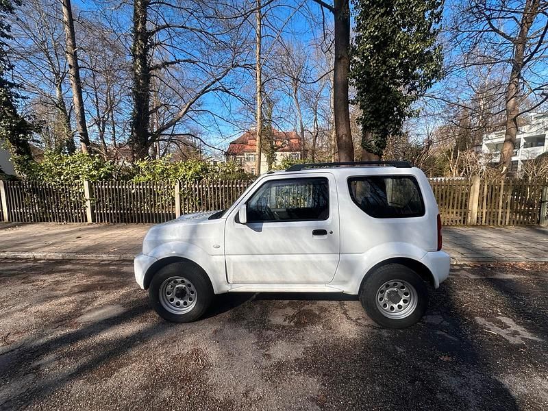 Gebraucht Suzuki Jimny 86 PS (63 kW) 2014 Weiß SUV