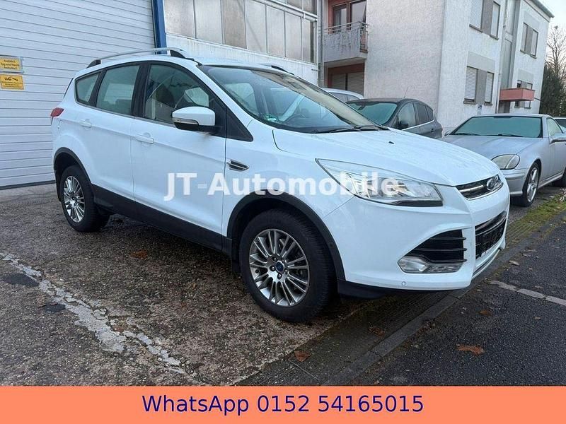 Gebraucht Ford Kuga Titanium 182 PS (133 kW) 2013 Weiß SUV