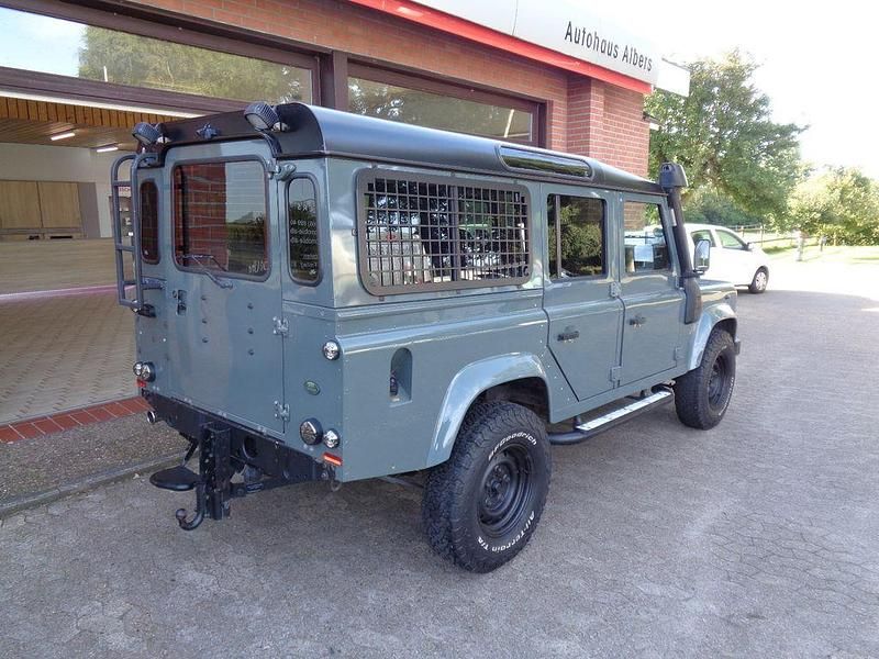 Gebraucht Land Rover Defender S 122 PS (89 kW) 2010 Grün SUV