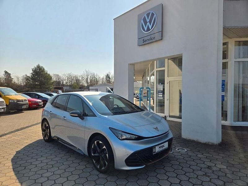 Gebraucht Cupra Born 169 kW (231 PS) 2023 Geysir silber Kleinwagen