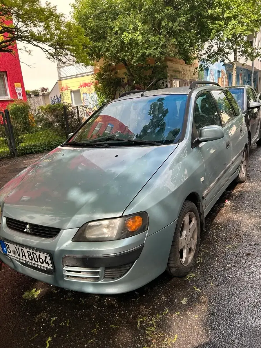 Gebraucht Mitsubishi Space Star 98 PS (72 kW) 2004 Grün Van / Kleinbus