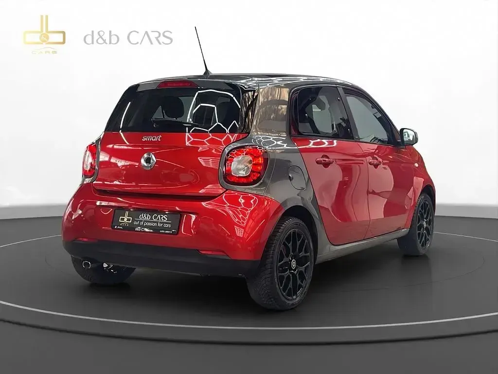 Second-hand Smart ForFour Basis 90 CP (66 kW) 2016 Roșu Hatchback