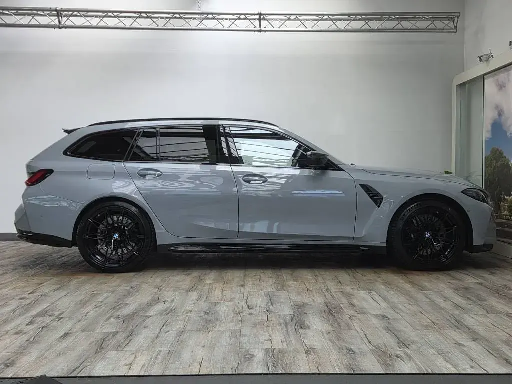 Używany BMW M3 Shadowline 530 KM (389 kW) 2025 Szary Kombi
