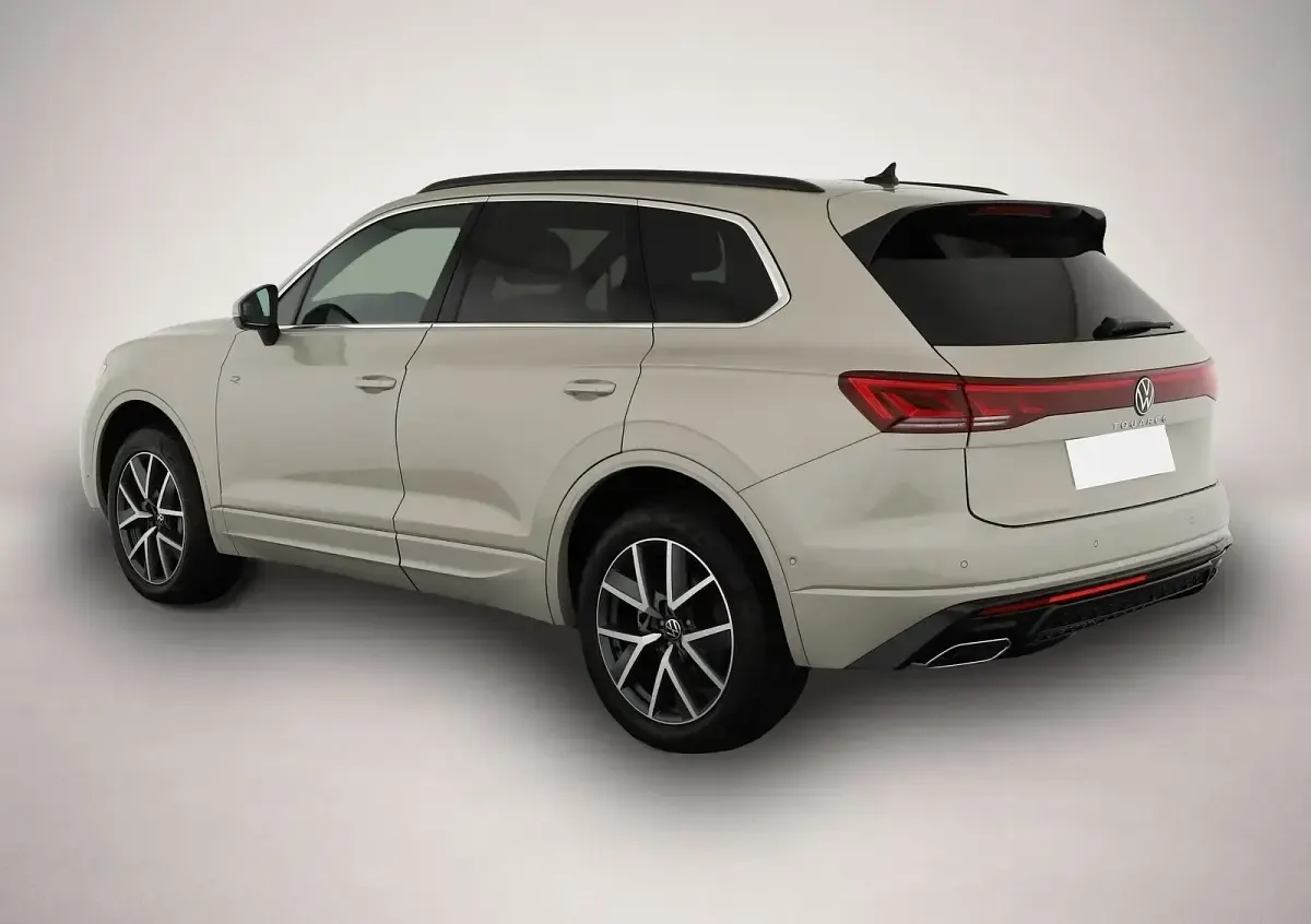 Gebraucht VW Touareg R-line 286 PS (210 kW) 2024 Beige SUV