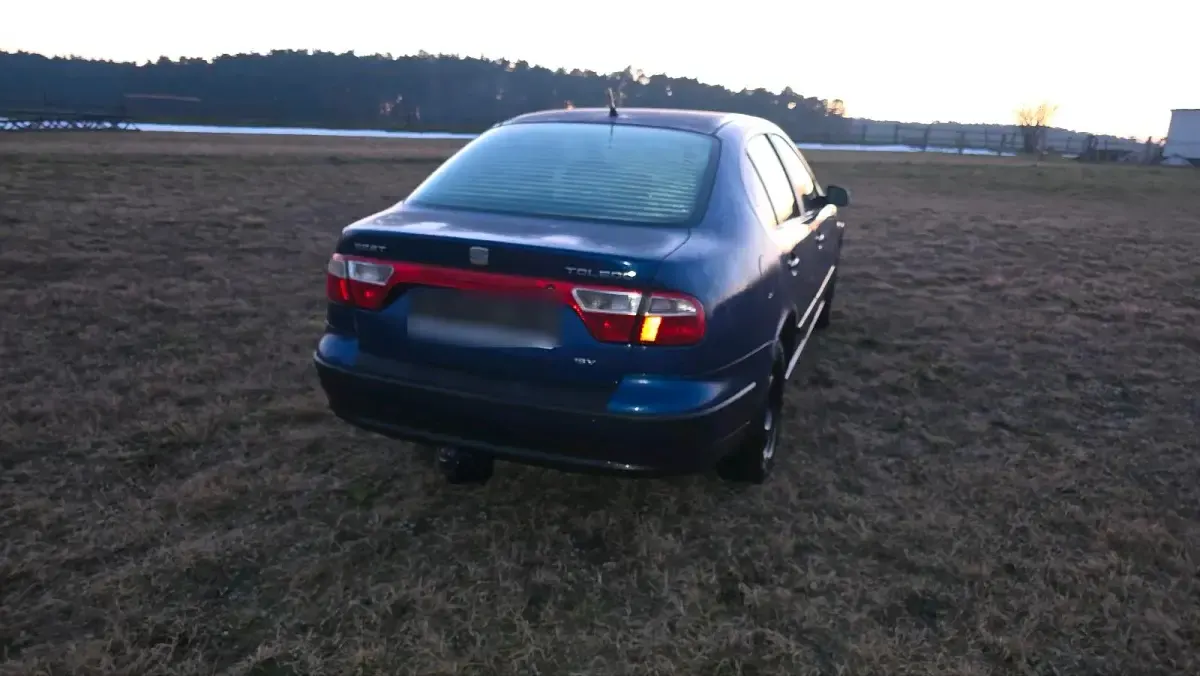 Gebraucht Seat Toledo 105 PS (77 kW) 2002 Blau Limousine