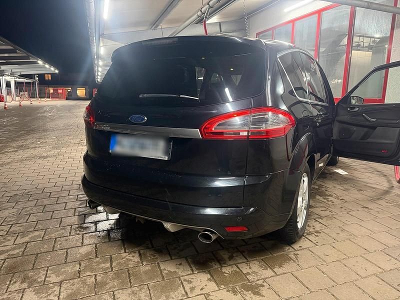 Gebraucht Ford S-MAX S 200 PS (147 kW) 2014 Schwarz Van / Kleinbus