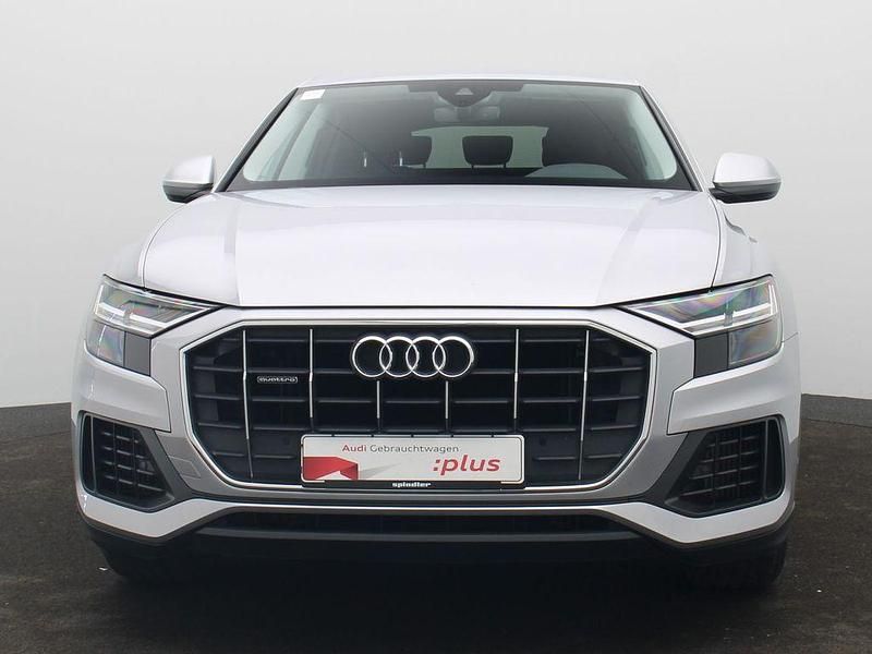 Gebraucht Audi Q8 Ambiente 340 PS (250 kW) 2020 Florettsilber metallic SUV