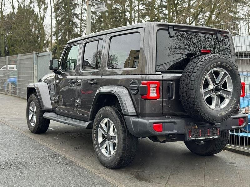 Gebraucht Jeep Wrangler Sahara 200 PS (147 kW) 2018 Grau SUV