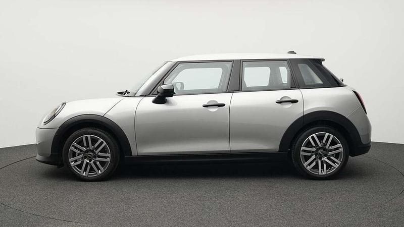 Usata Mini Cooper Classic 156 CV (114 kW) 2024 Grigio Utilitaria