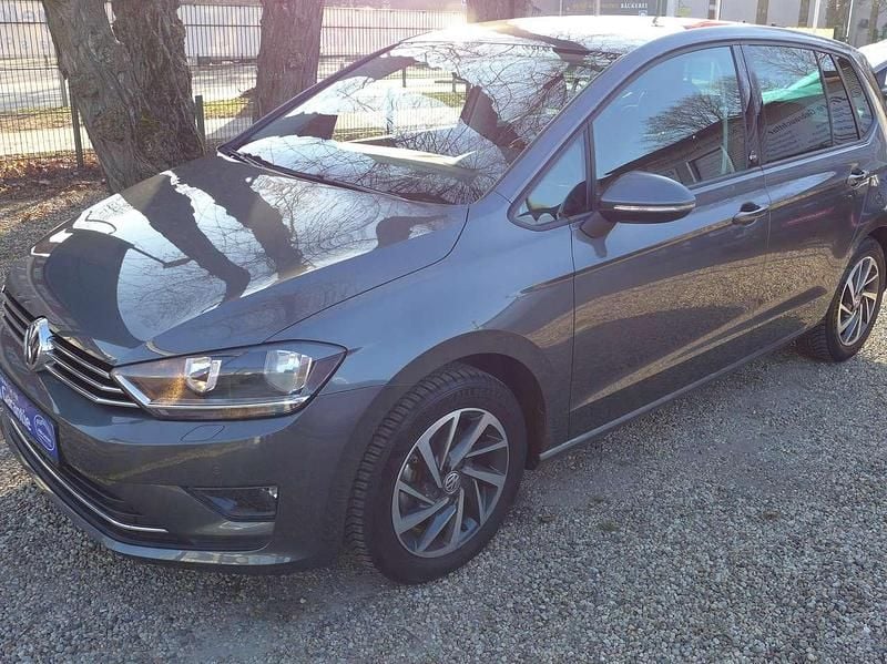 Indiumgrau Gebraucht 2017 VW Golf VII Sound Kombi | 15.980 € (Superpreis) - Bild 1/4