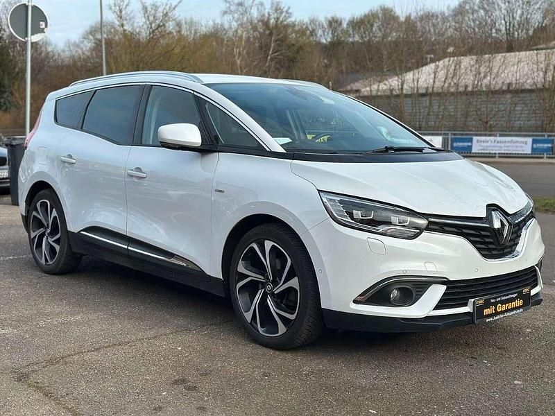 Weiß Gebraucht 2017 Renault Grand Scénic IV Bose Edition Van / Kleinbus | 13.450 € (Guter Preis) - Bild 1/4