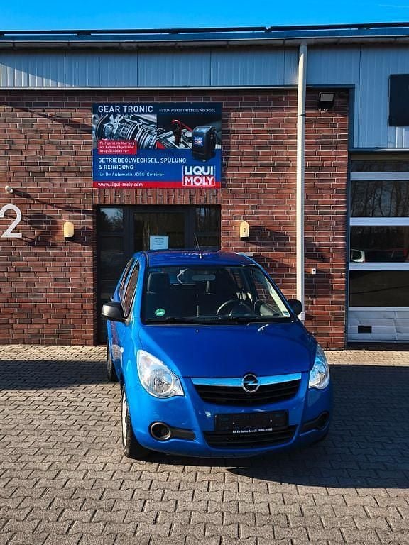 Gebraucht Opel Agila 68 PS (50 kW) 2013 Blau Kleinwagen