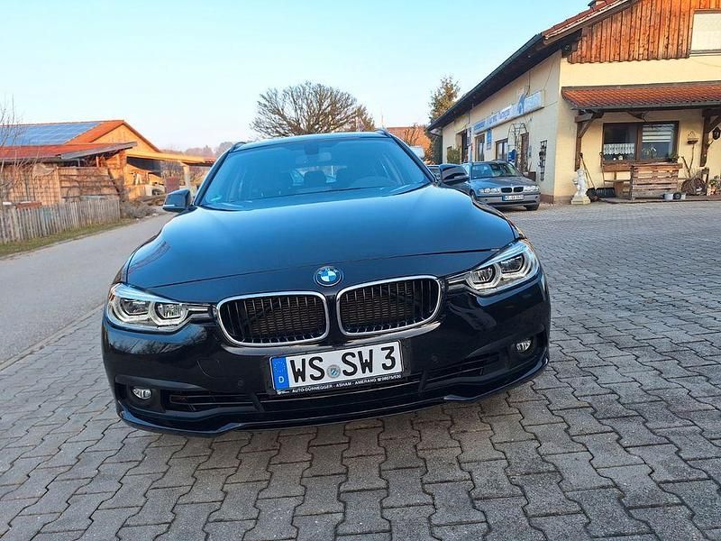 Gebraucht BMW 318 136 PS (100 kW) 2019 Schwarz Kombi