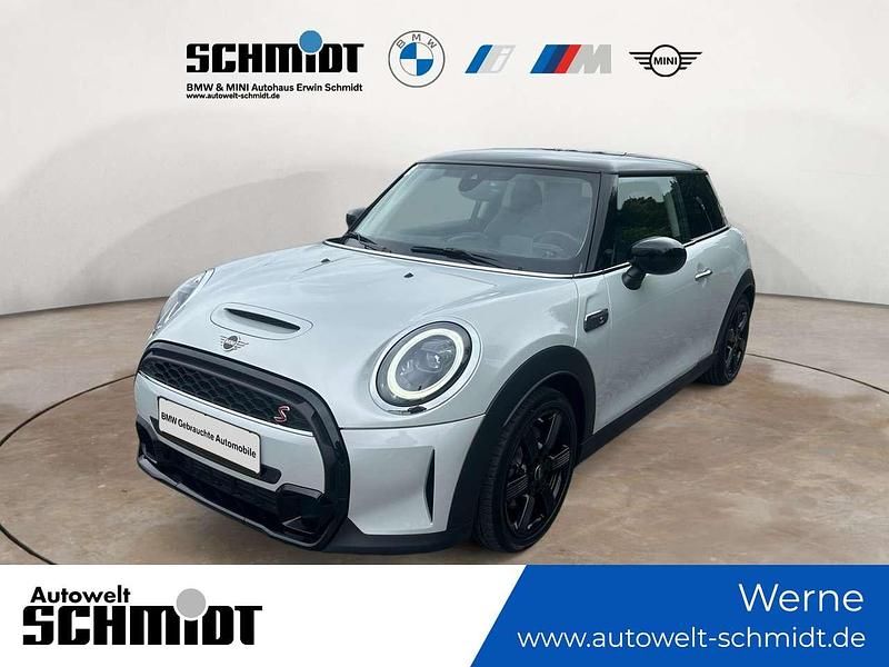 White silver metallic Gebraucht 2022 Mini Cooper S Classic Kleinwagen | 25.990 € (Fairer Preis) - Bild 1/4